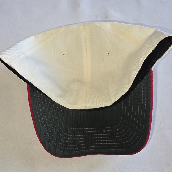 Cincinnati Reds Throwback Baseball Cap - Picture 4 of 7